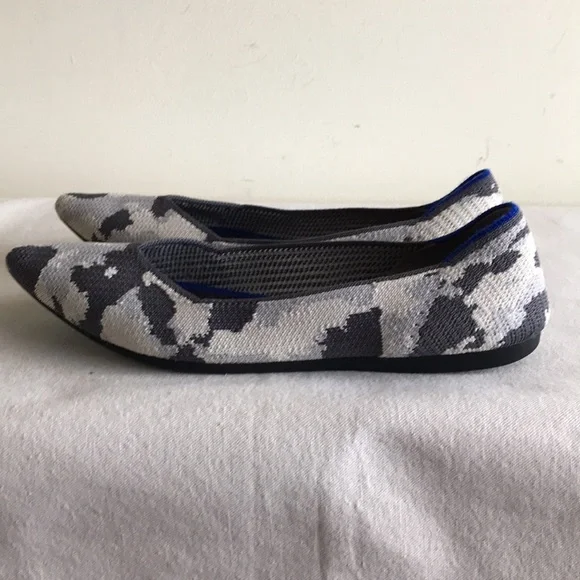 Rothy’s Size 7.5 The Point retired print Ash grey camo pointed toe flat shoe - Picture 4 of 13